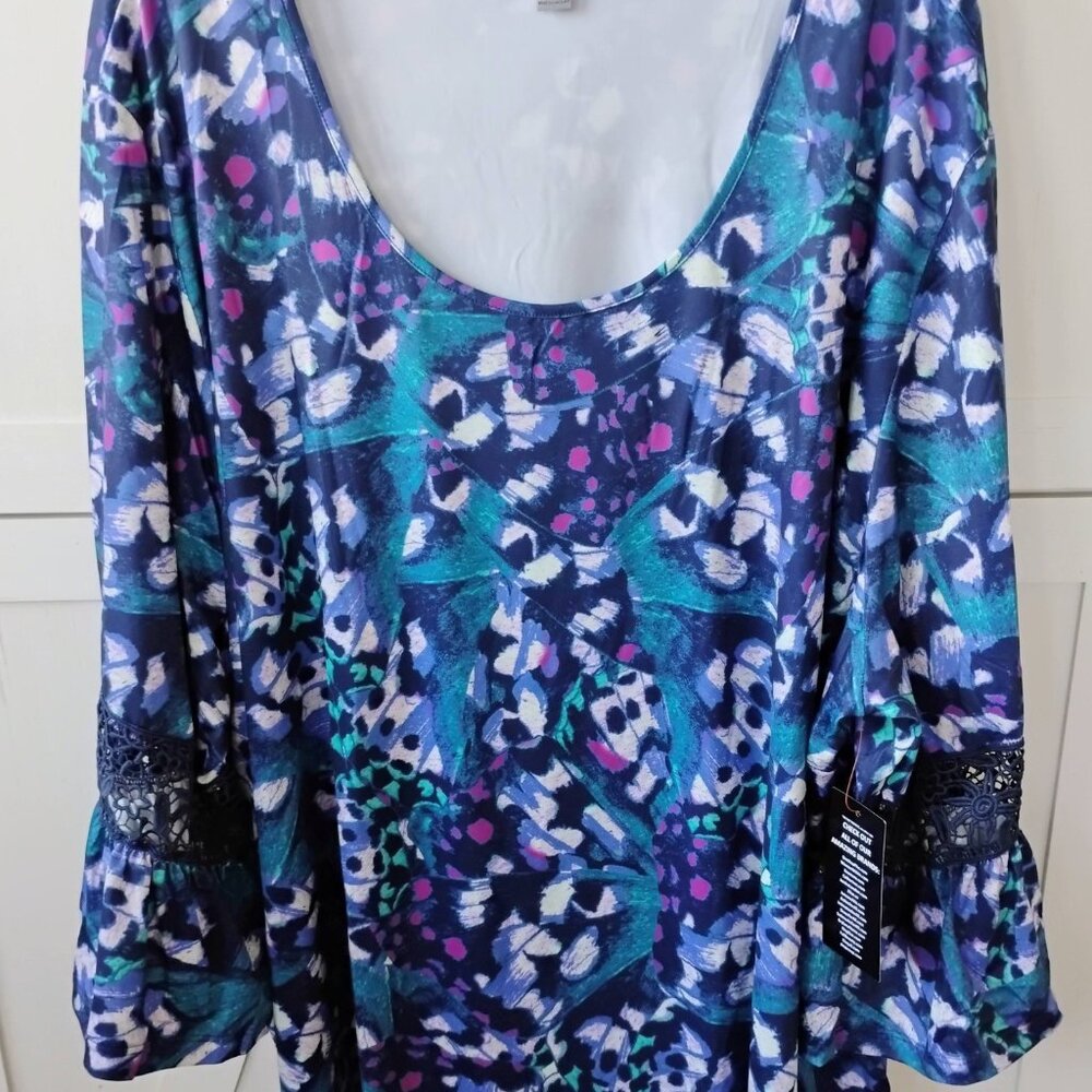 Catherines Blue Print Knit Top /w Crochet Accent 3/4 Bell Slv ScoopNeck 4X-NWT - Picture 2 of 7